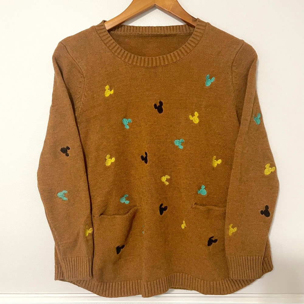 Disney • camel brown mickey mouse print fall sweater sz S